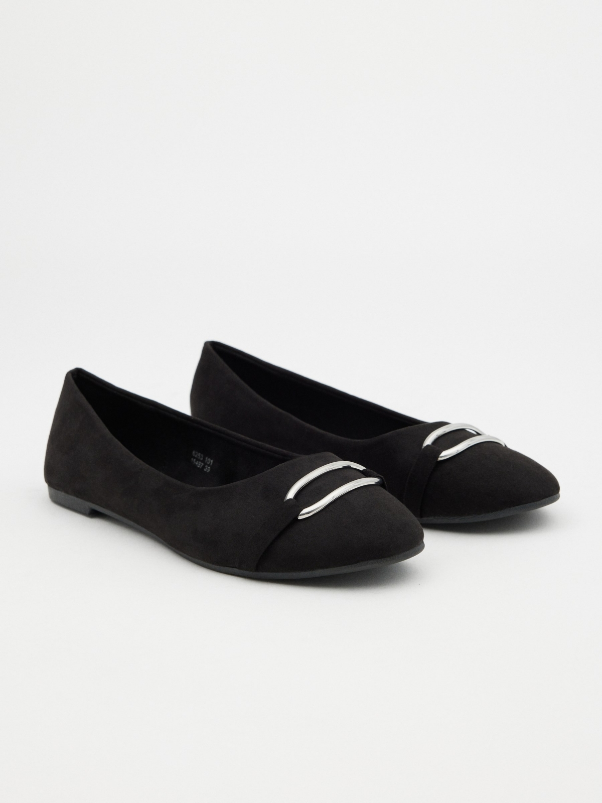 Basic ballerina with buckle black 45º front view