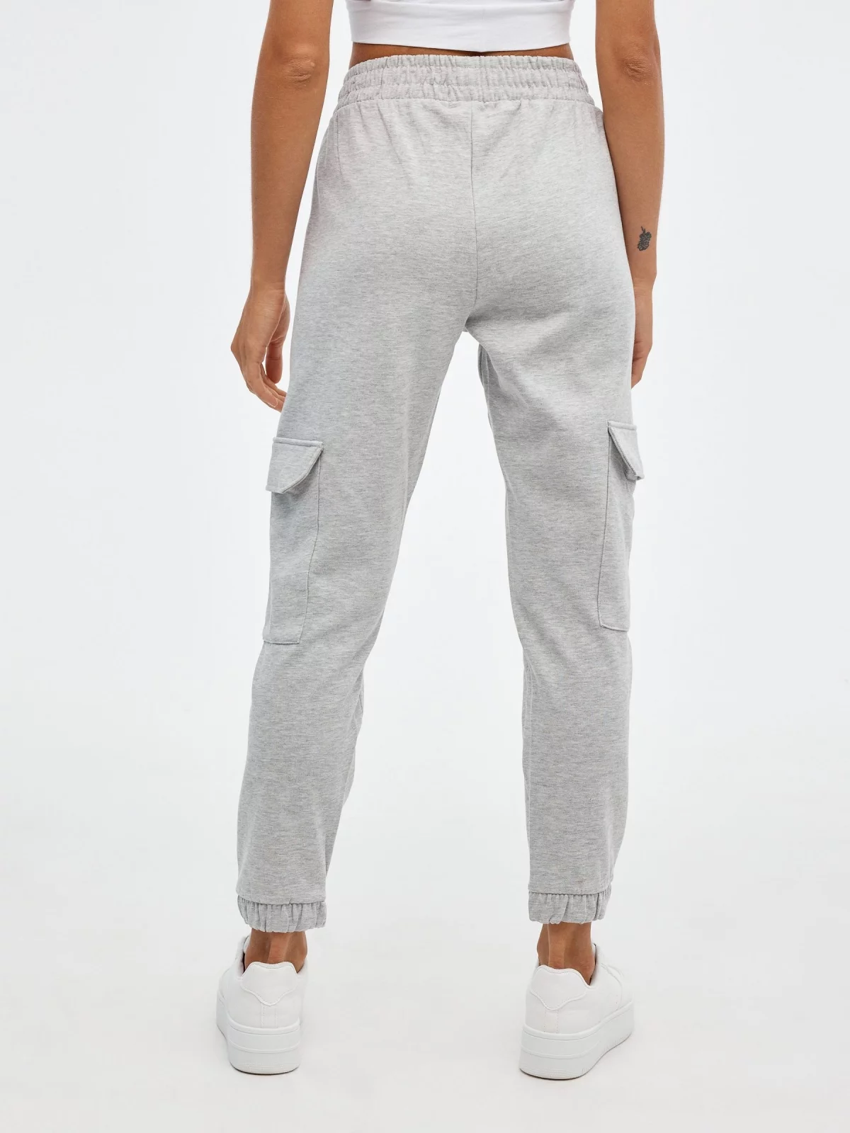 Pantalón jogger cargo multibolsillos melange medio vista media trasera