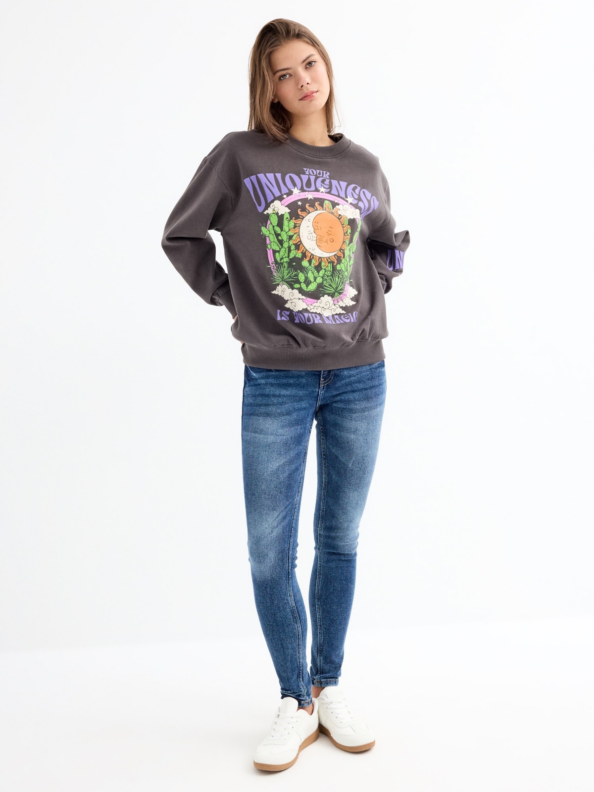 Sweatshirt oversized Uniqueness cinza escuro vista geral frontal