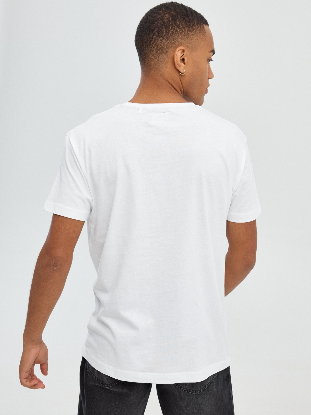 Skull print t-shirt white middle back view