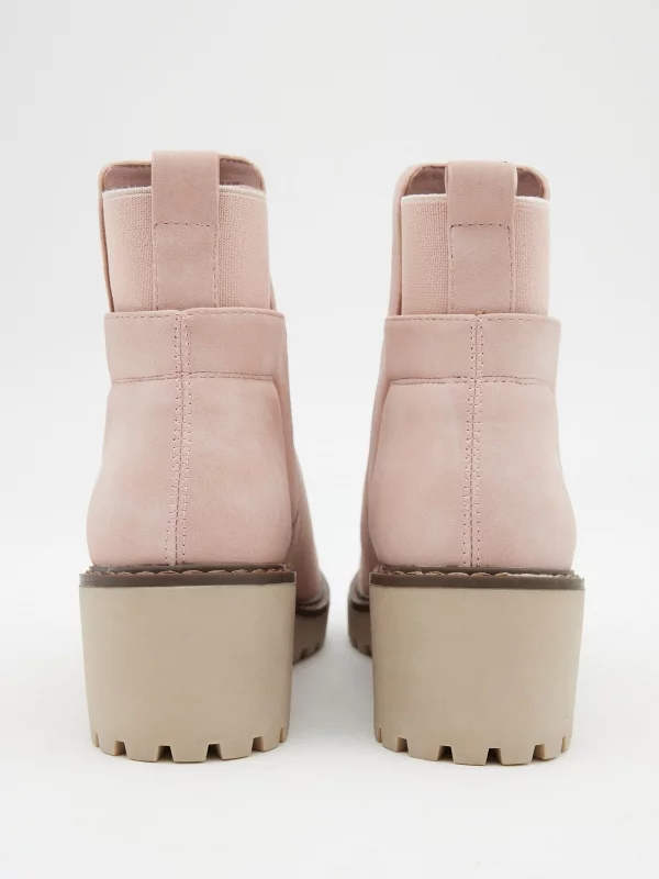 Botas con cuña y elasticos rosa vista detalle