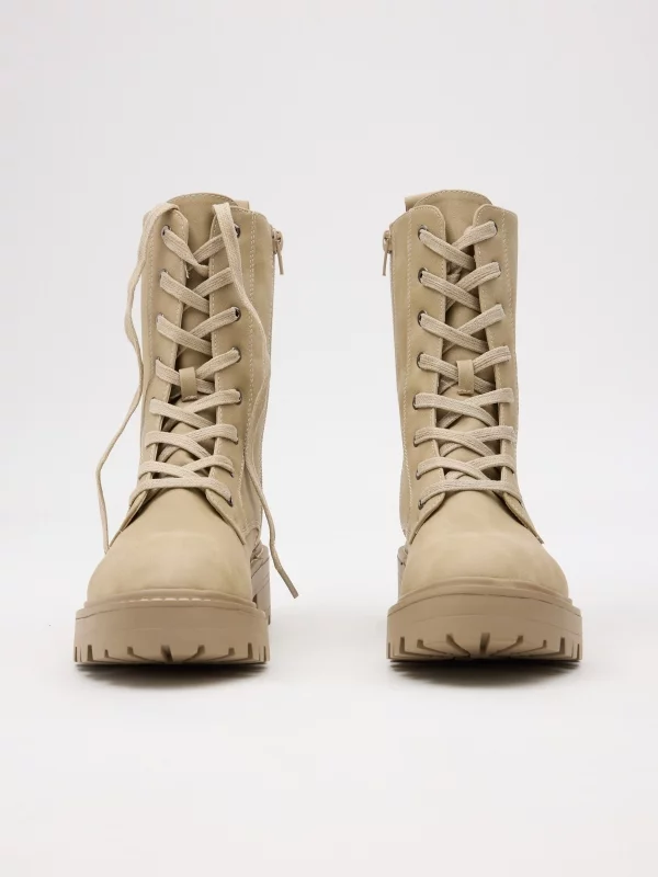 Mid-calf boots with platform beige detail view