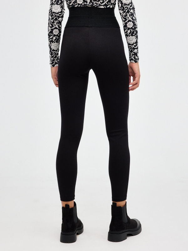 Legging con cintura ancha negro vista media trasera