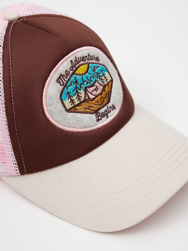 The Adventure Cap brown detail view