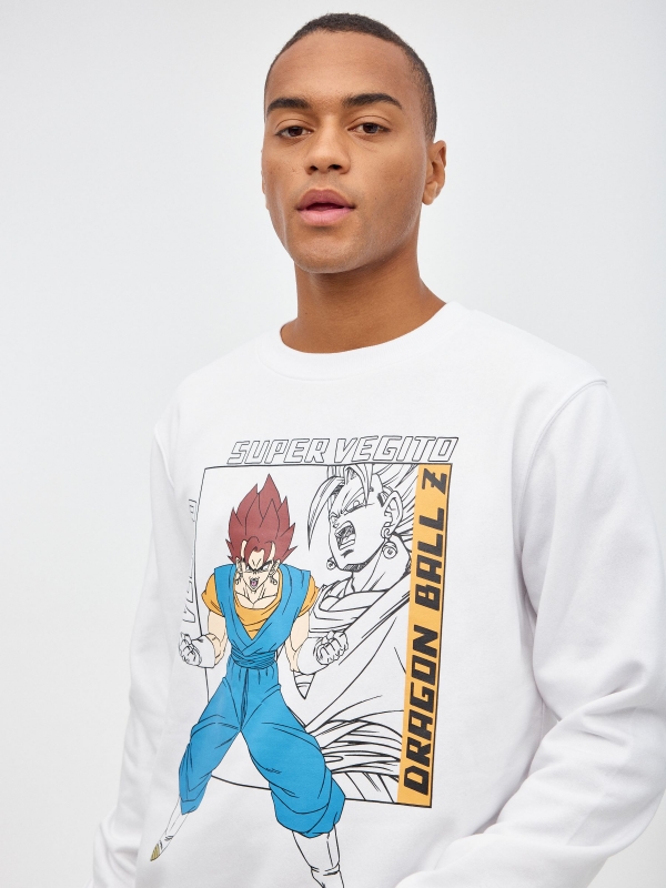 Sweatshirt Dragon Ball branco vista detalhe