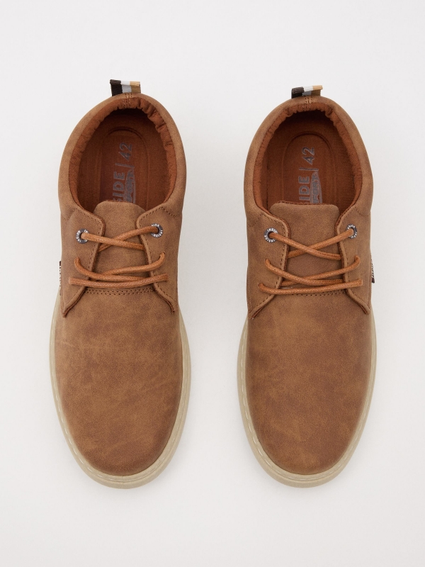 Casual lace-up sneaker brown zenithal view