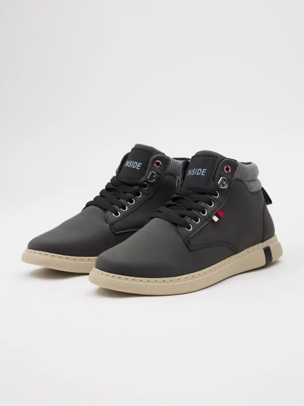 Collared boot shoe black 45º front view