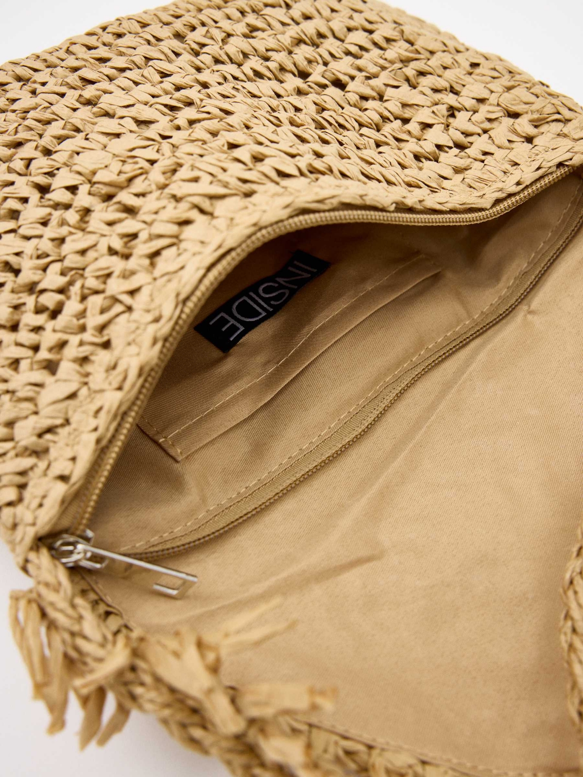 Bolso trenzado yute marrón vista detalle