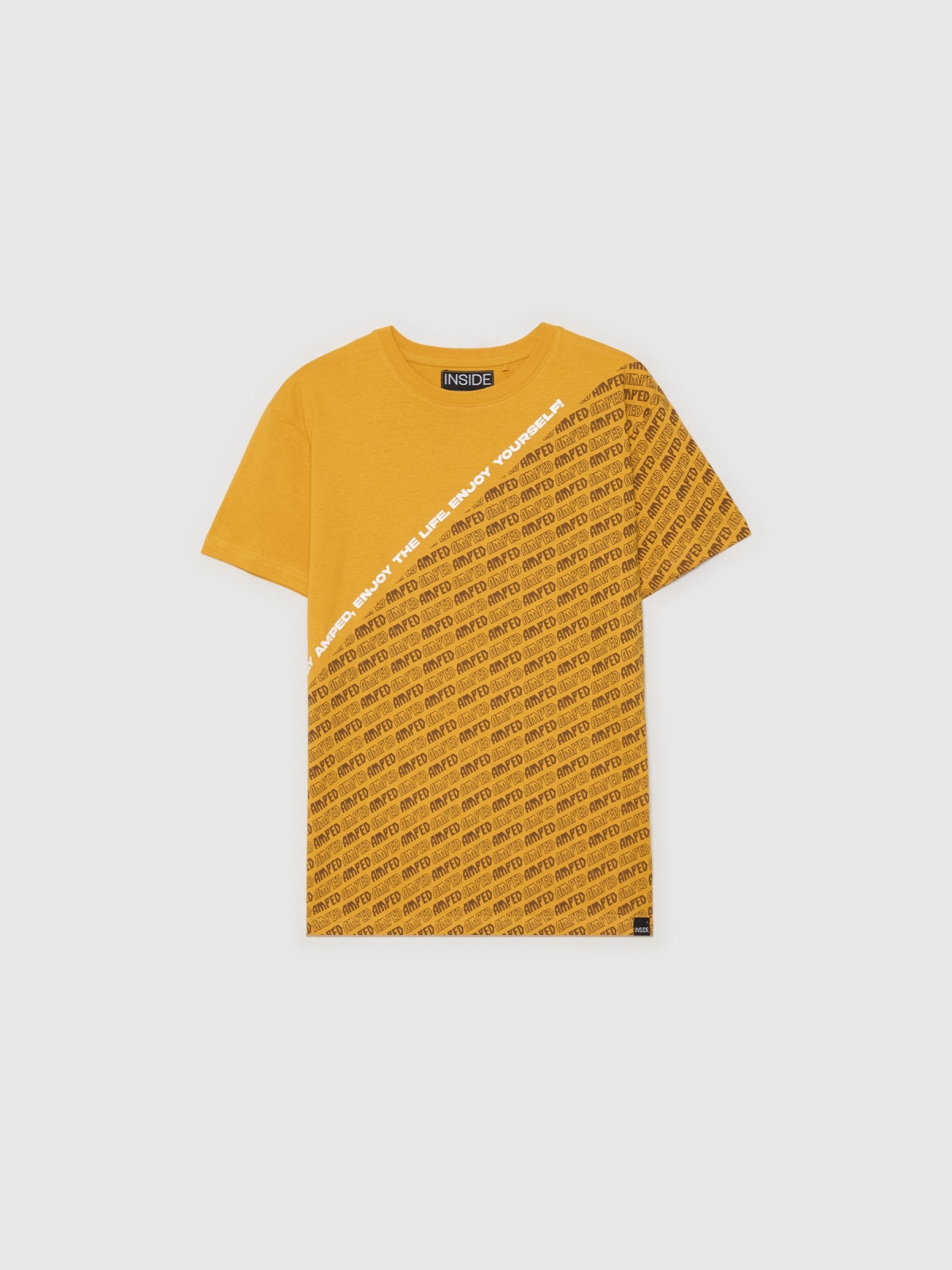  Camiseta texto diagonal ocre