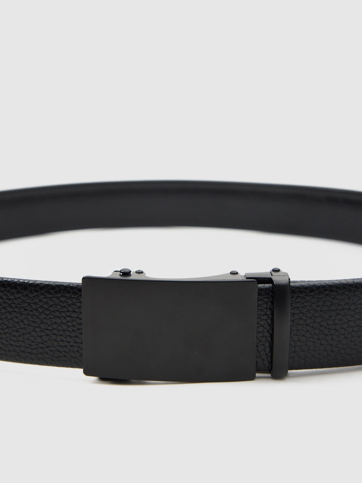 Basic belt black detail view