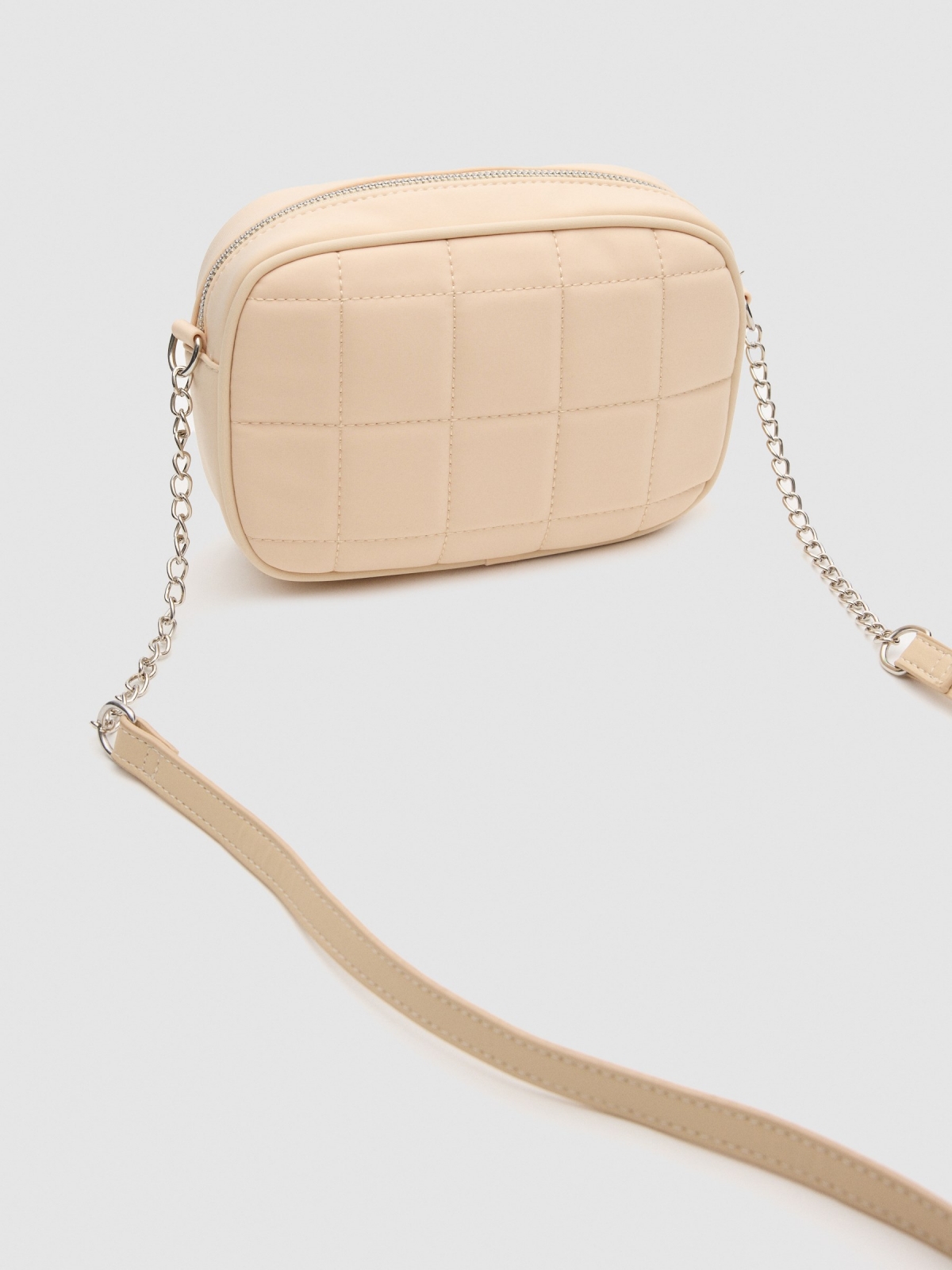 Basic shoulder bag beige 45º side view