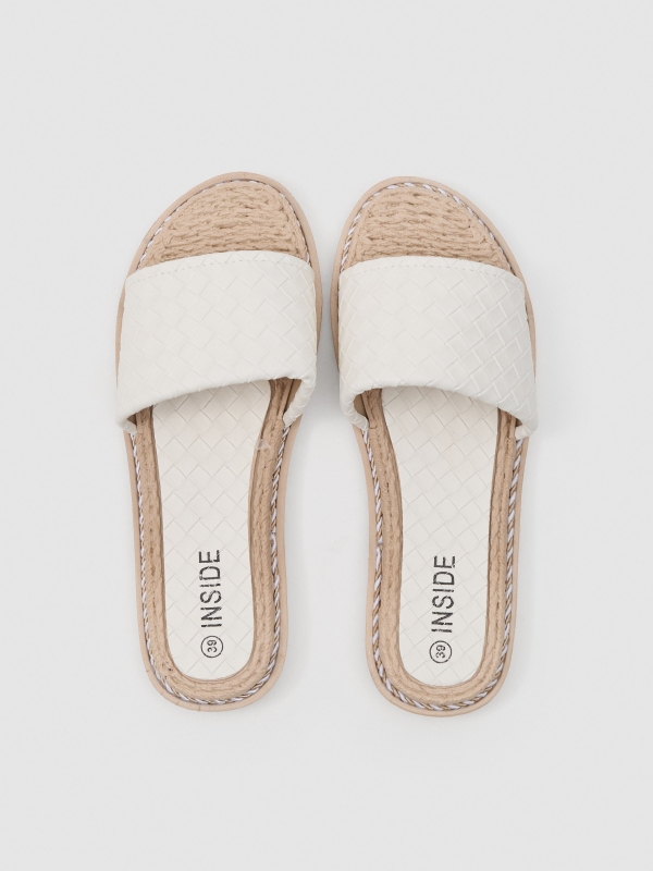 Jute shovel white zenithal view