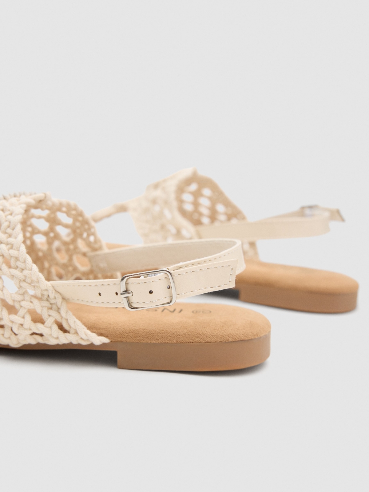 Macramé thong sandal off white detail view