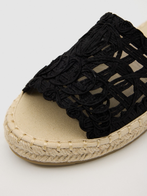 Pala crochet negro vista detalle