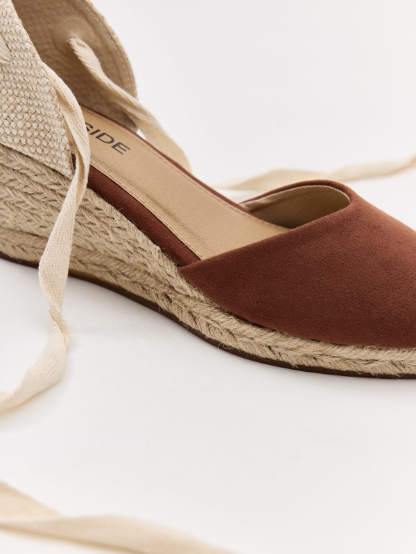 Wedge espadrille brown detail view