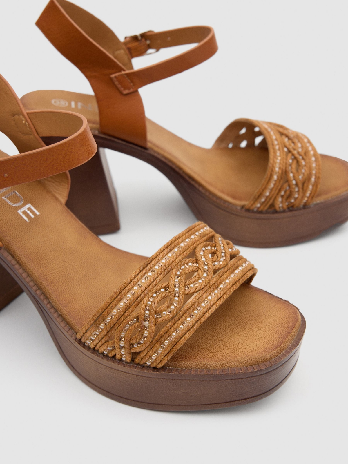 Sandal shiny details light brown detail view