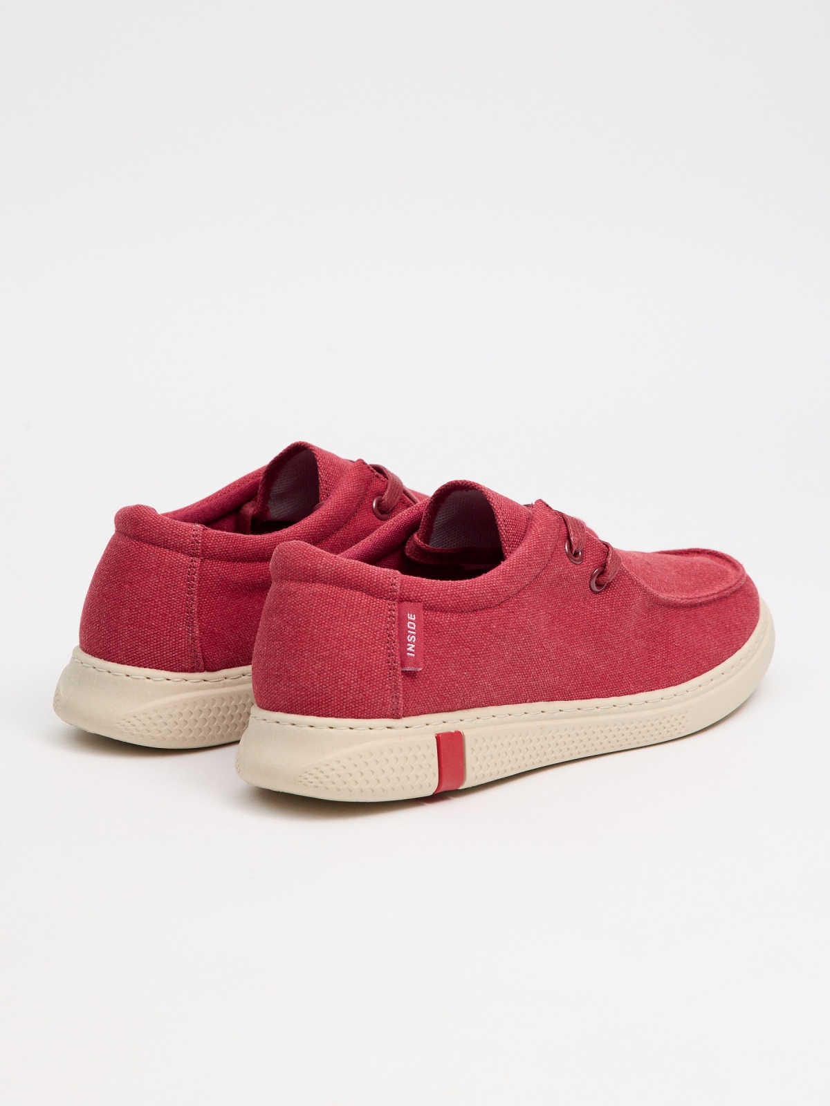 Sapato wallabee vermelho vista traseira 45º