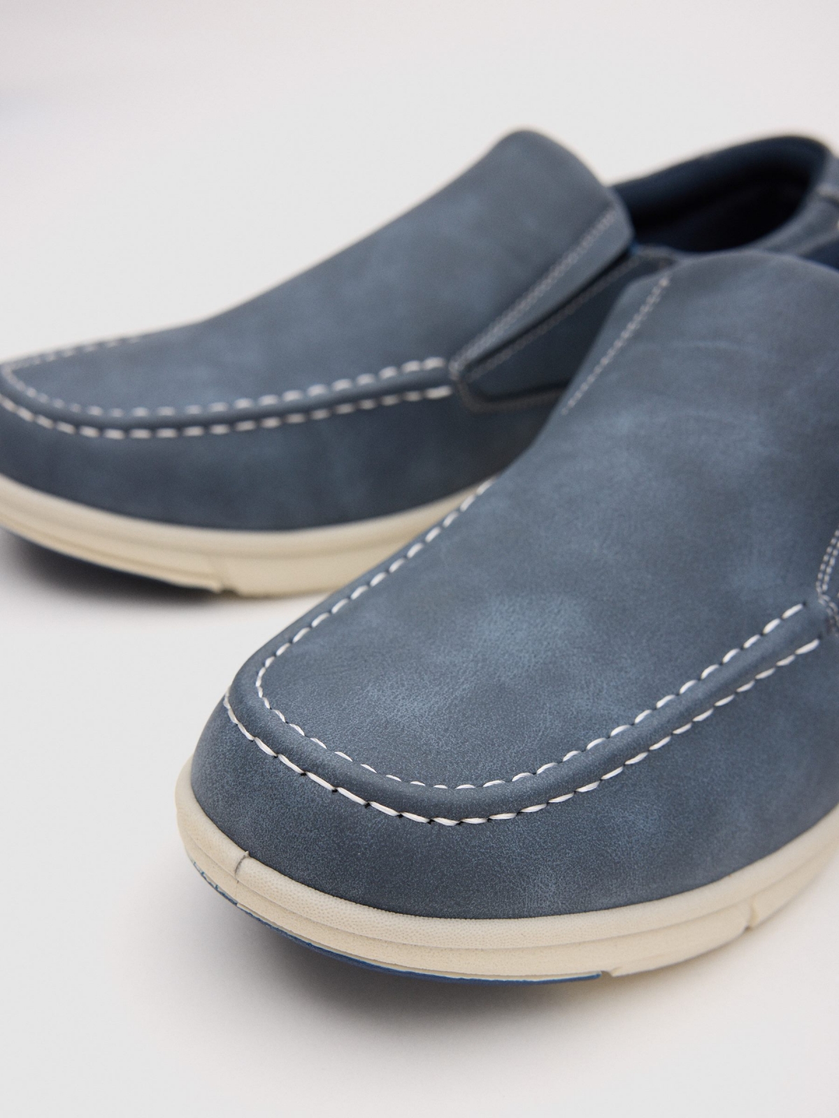 Sports moccasin steel blue detail view