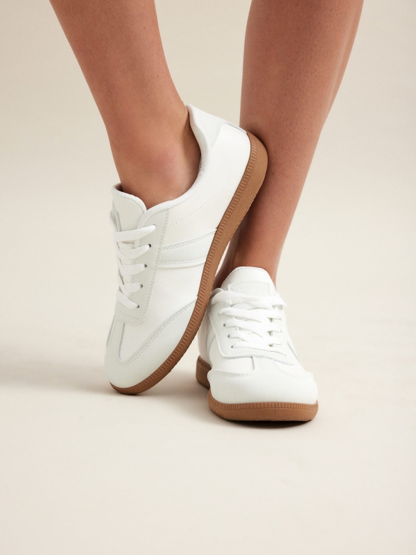 Basic retro sneakers white detail view