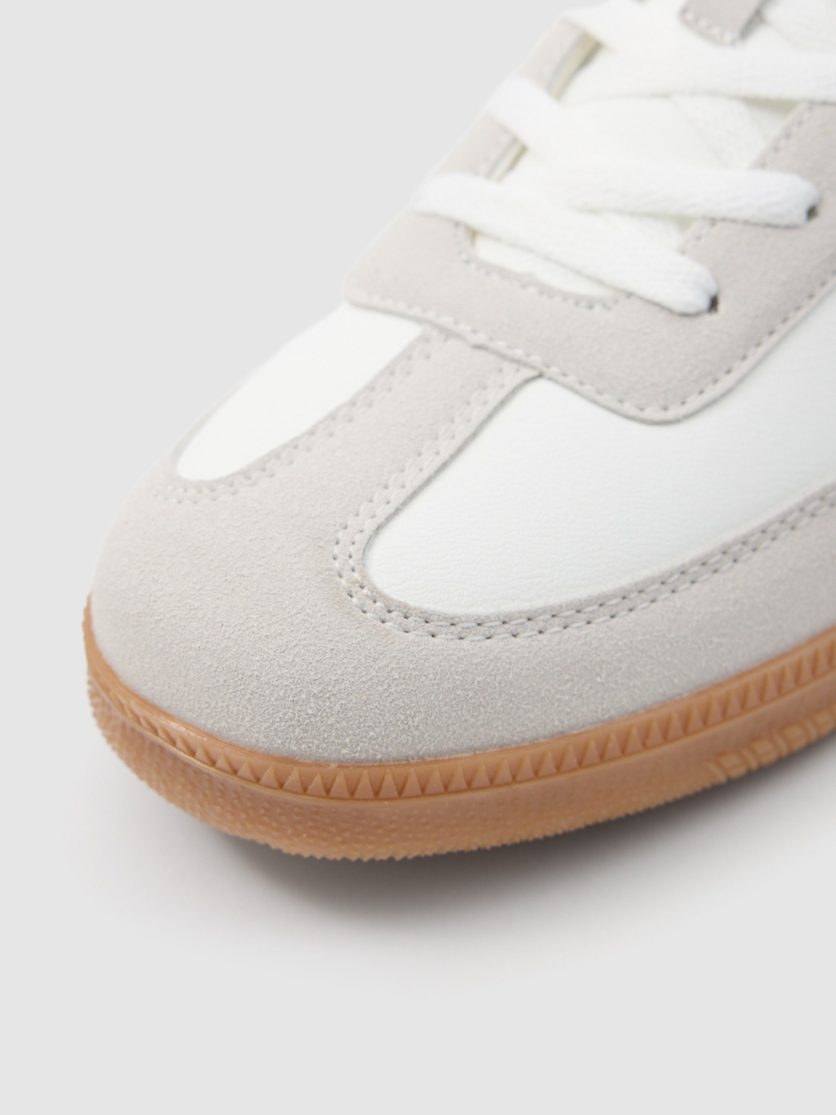 Combined retro sneakers white detail view