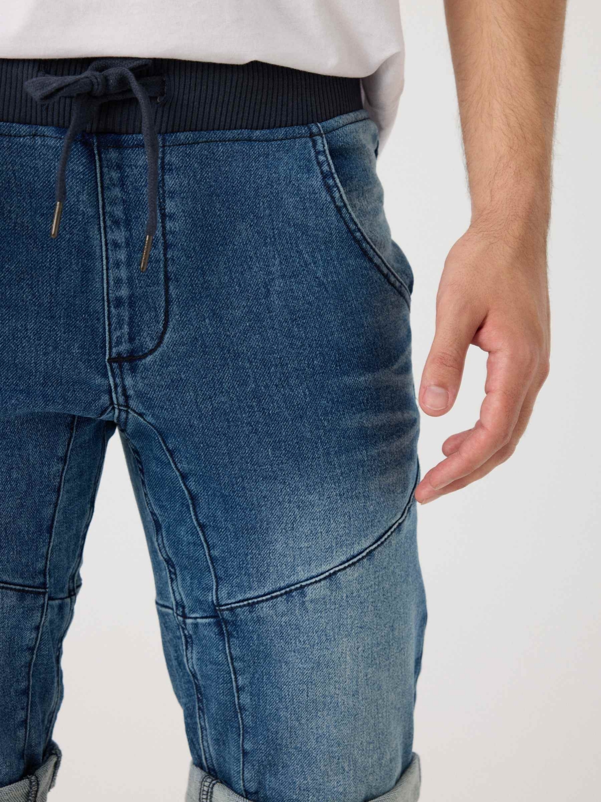 Adjustable waist denim bermuda blue detail view