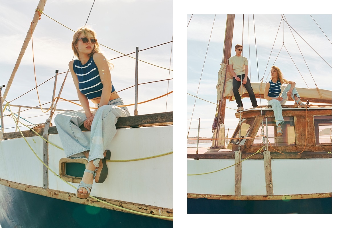 Top de rayas azul eléctrico vista media frontal