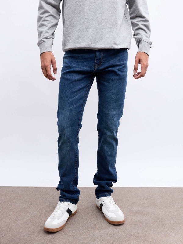 Basic regular jeans dark blue middle front view