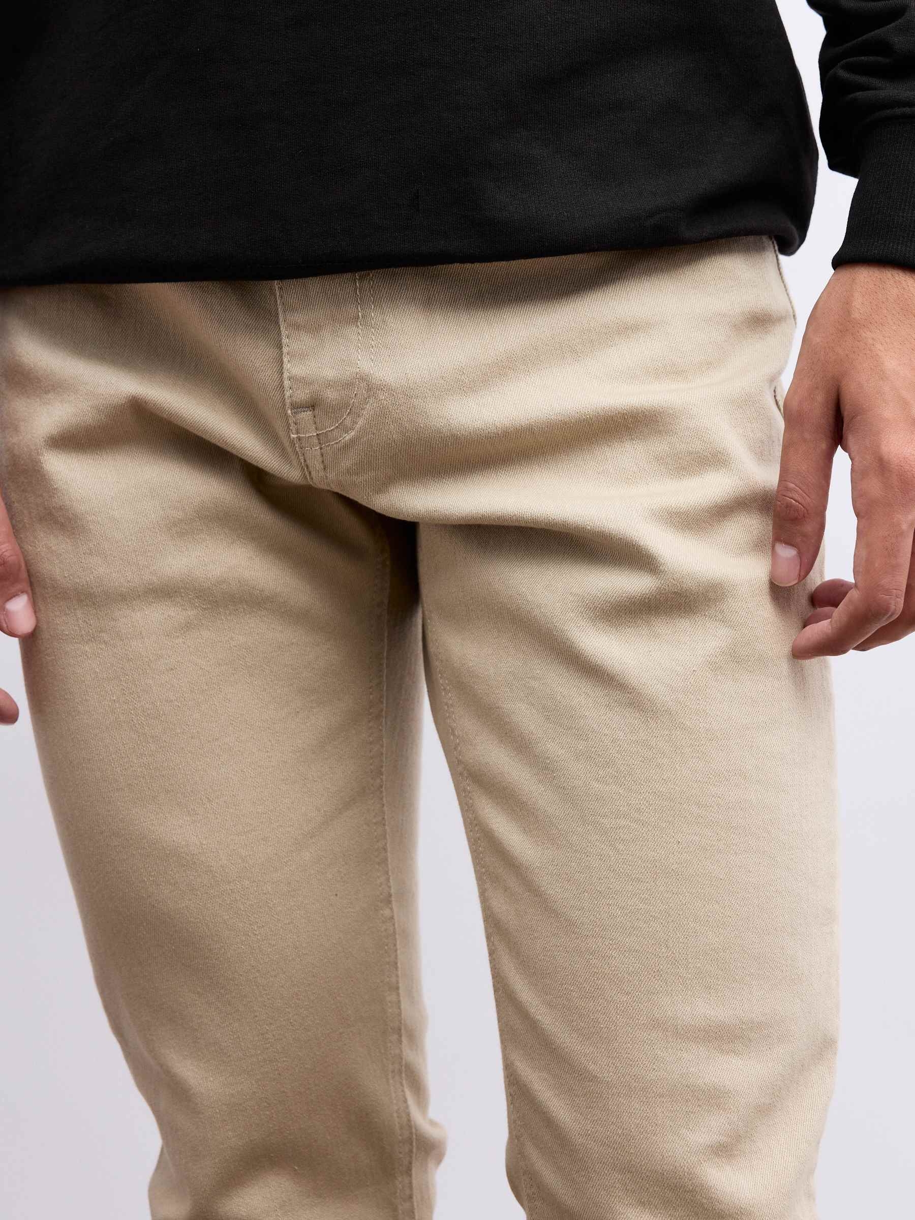 Jeans slim de colores beige vista general frontal