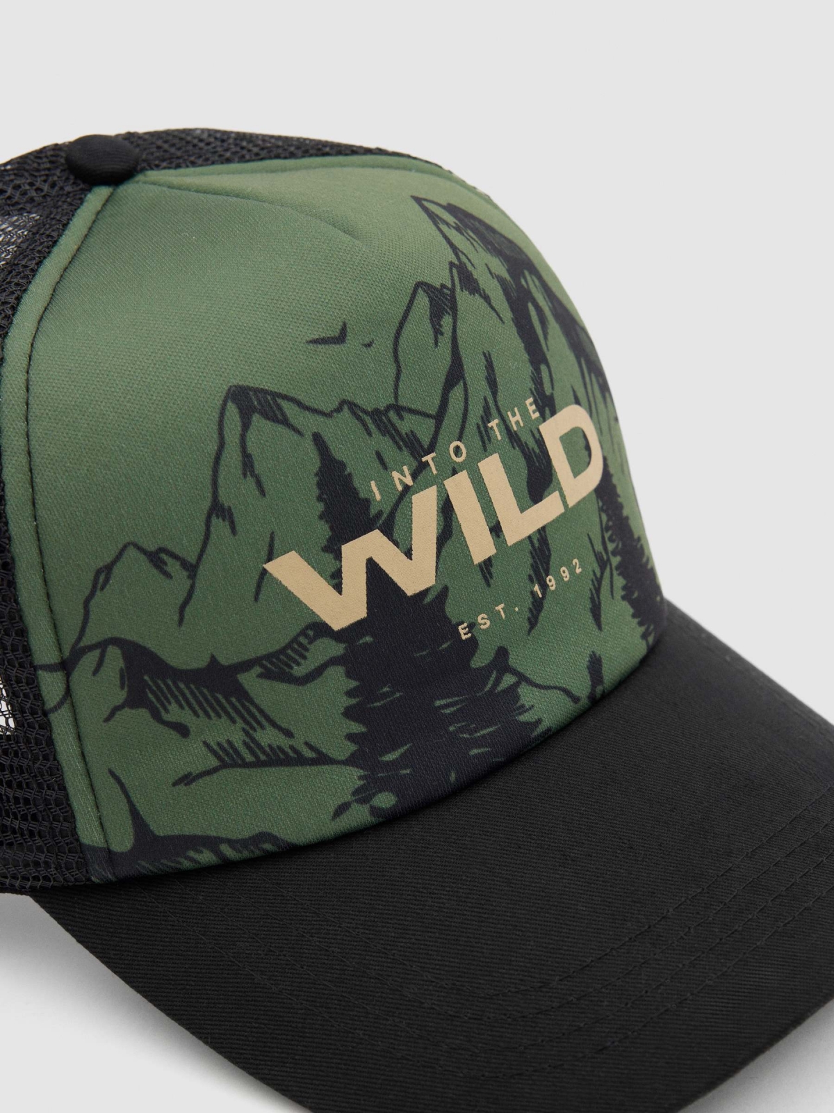 Gorra trucker Into the Wild kaki vista detalle