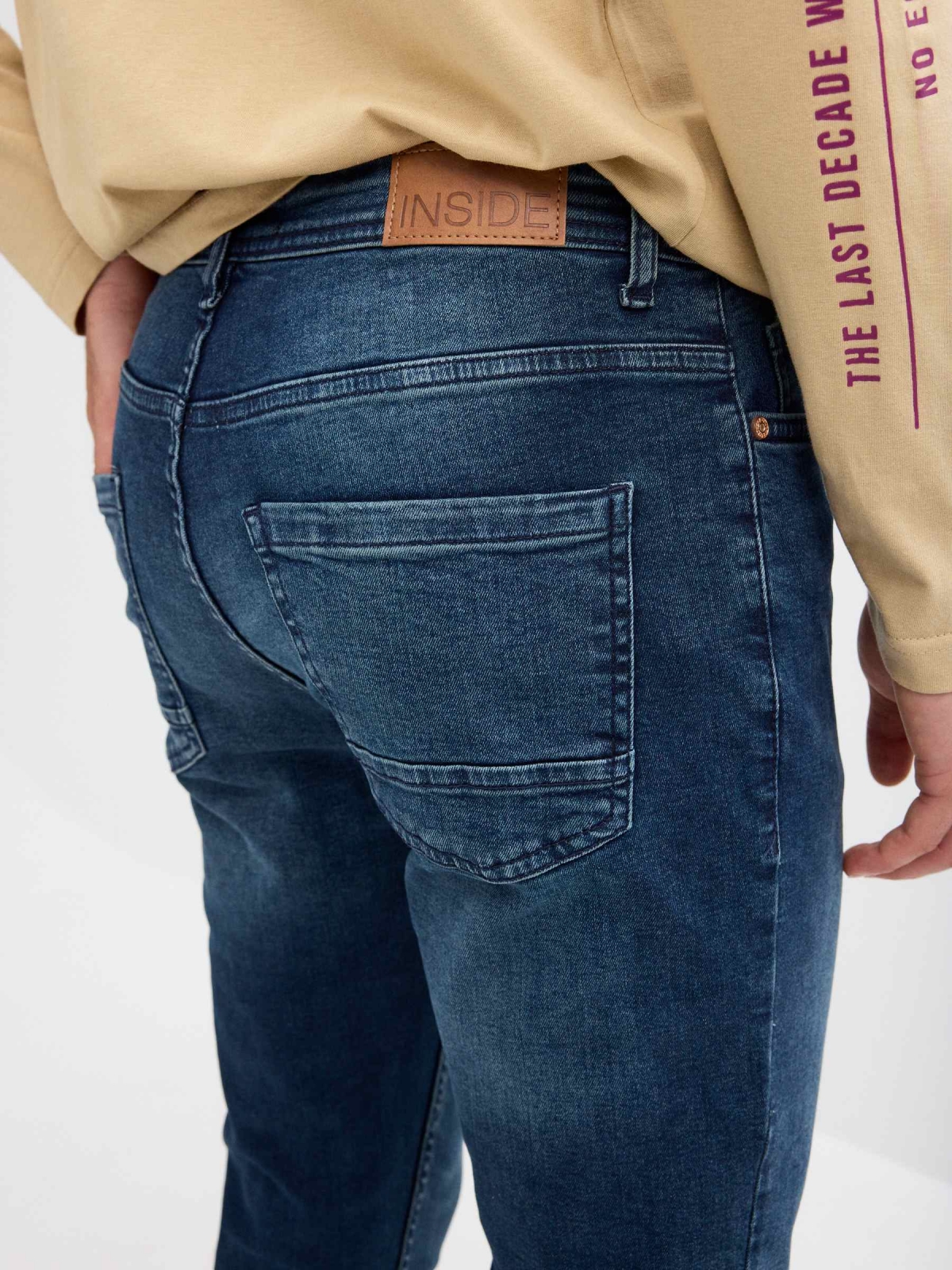 Basic carrot jeans blue detail view