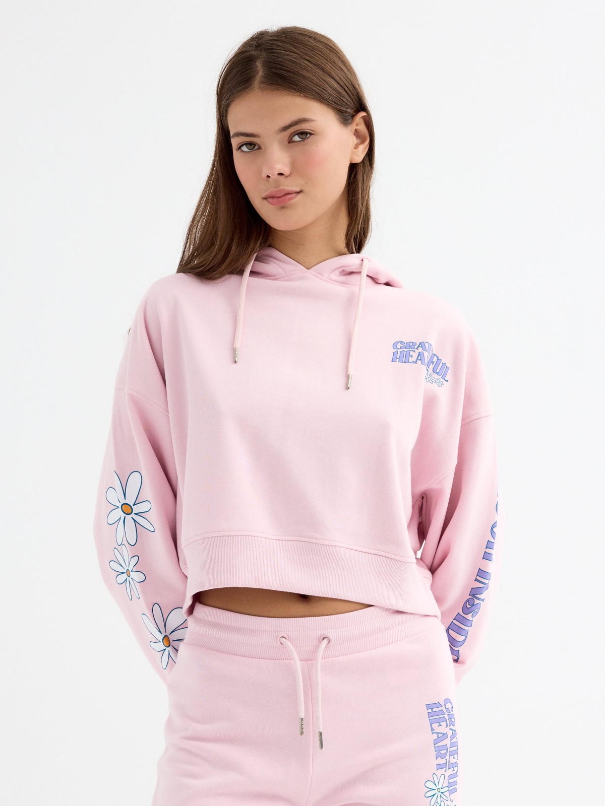 Sweatshirt com capuz estampado rosa claro vista meia frontal