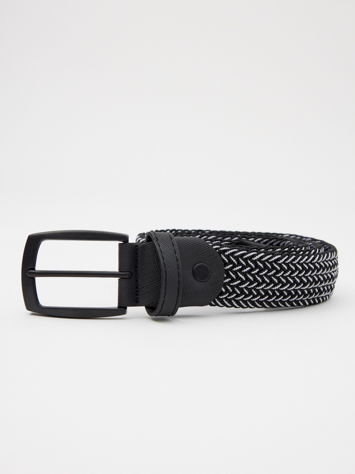 Elastic braided belt