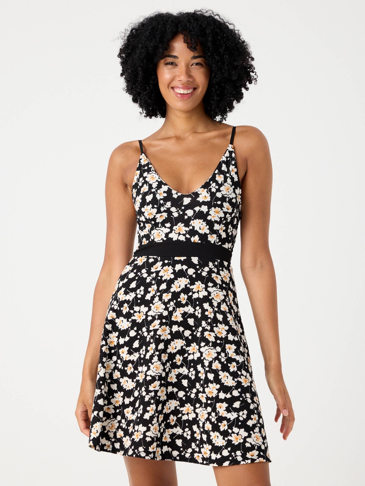 Vestido elástico print floral negro vista media frontal