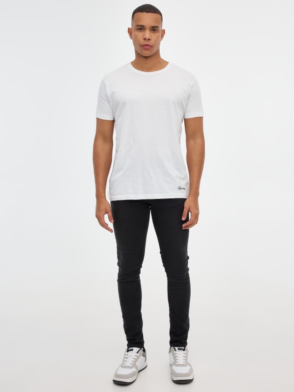 Black skinny jeans