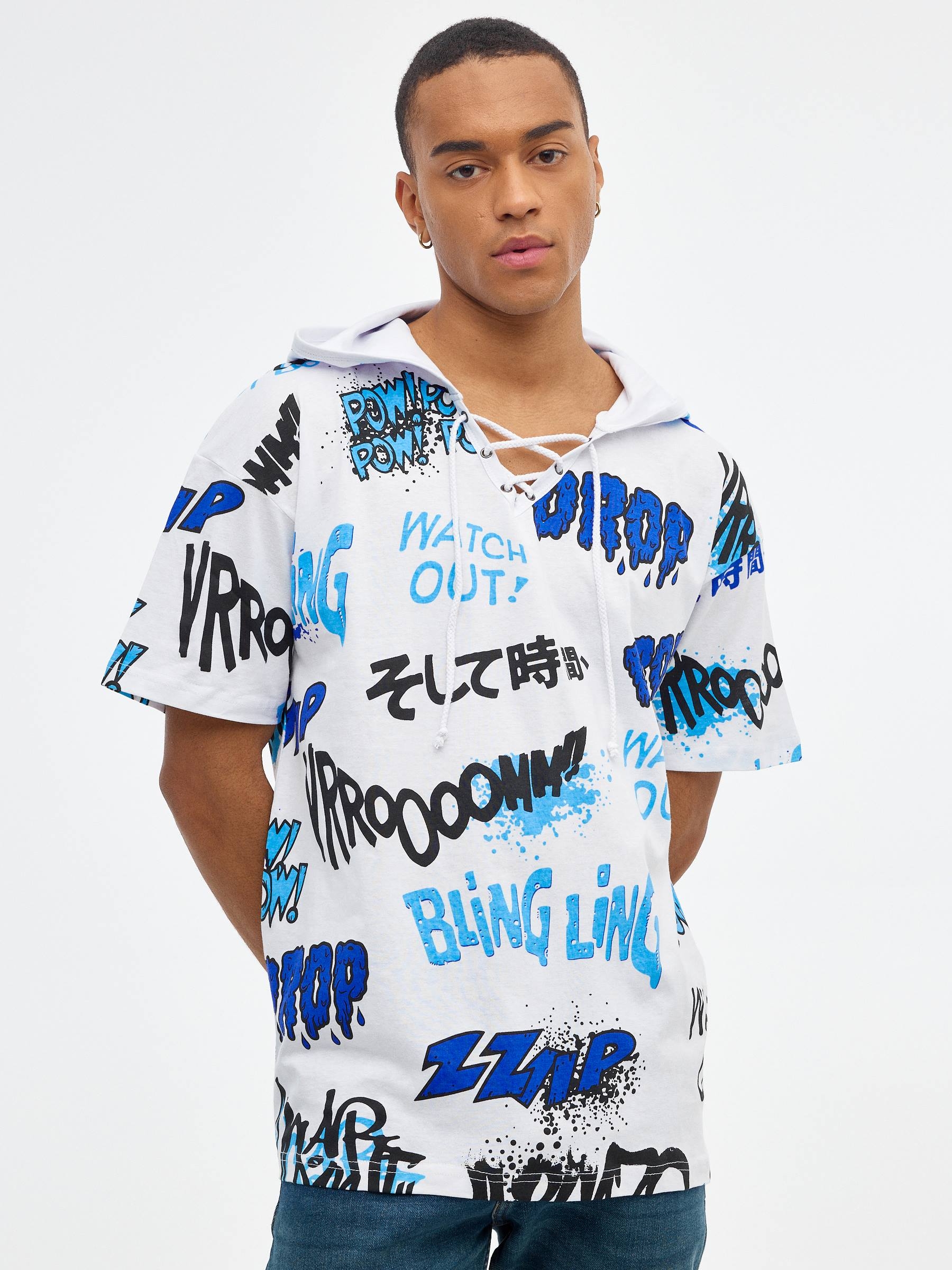 Camiseta oversized con capucha blanco vista media frontal