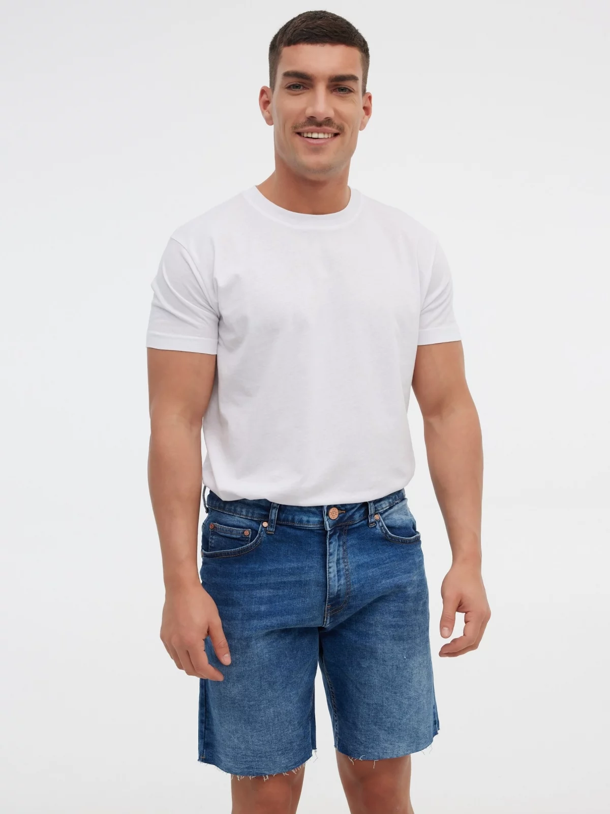 Bermuda regular denim azul azul vista media frontal