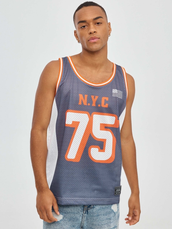 Camiseta NYC 75 sport cinza escuro vista meia frontal