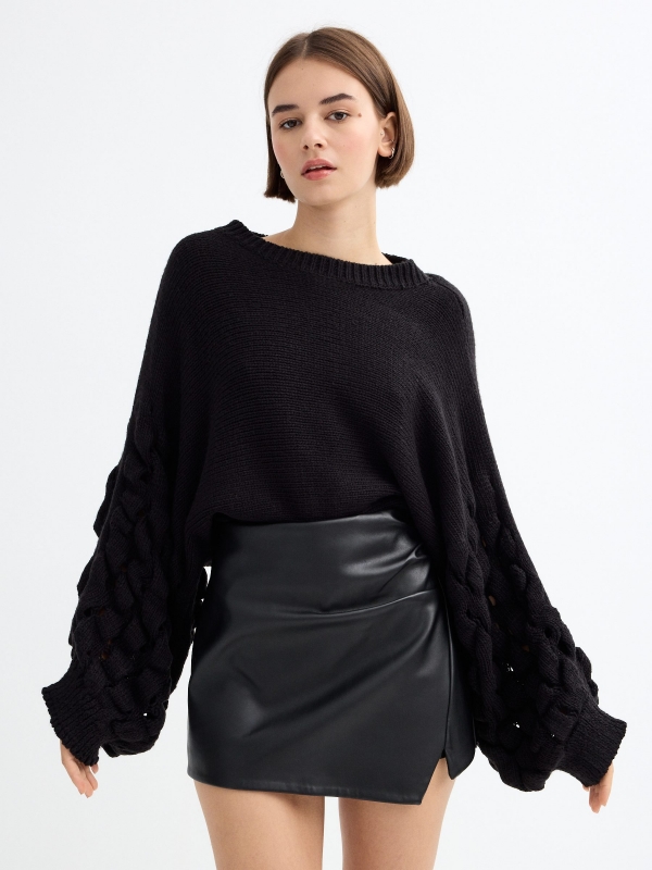 Crop sweater with puffed sleeves black middle front view