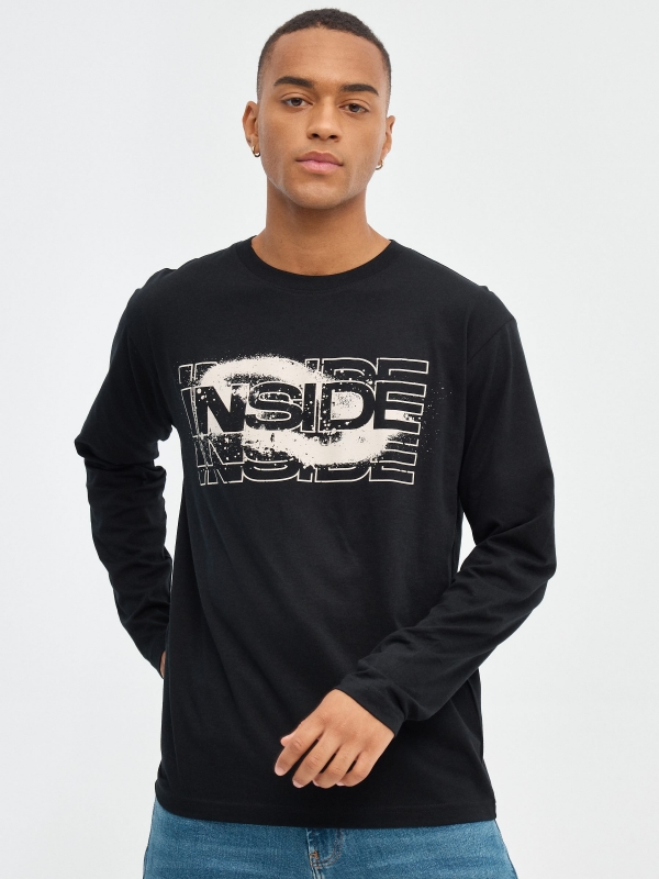 Camiseta regular INSIDE negro vista media frontal