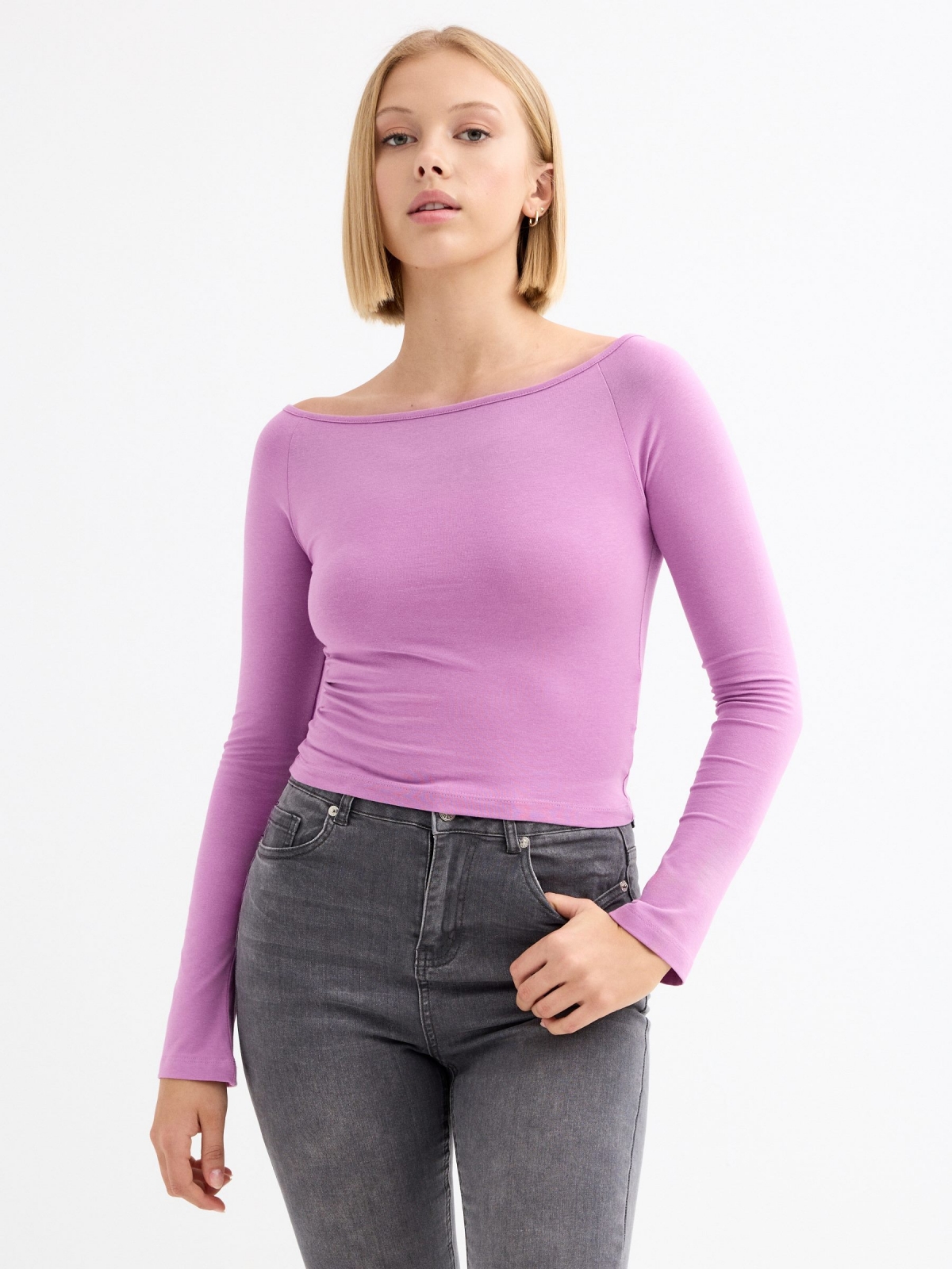 Raglan sleeve t-shirt purple middle front view