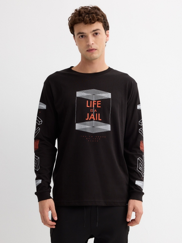 T-shirt Life is Jail preto vista meia frontal