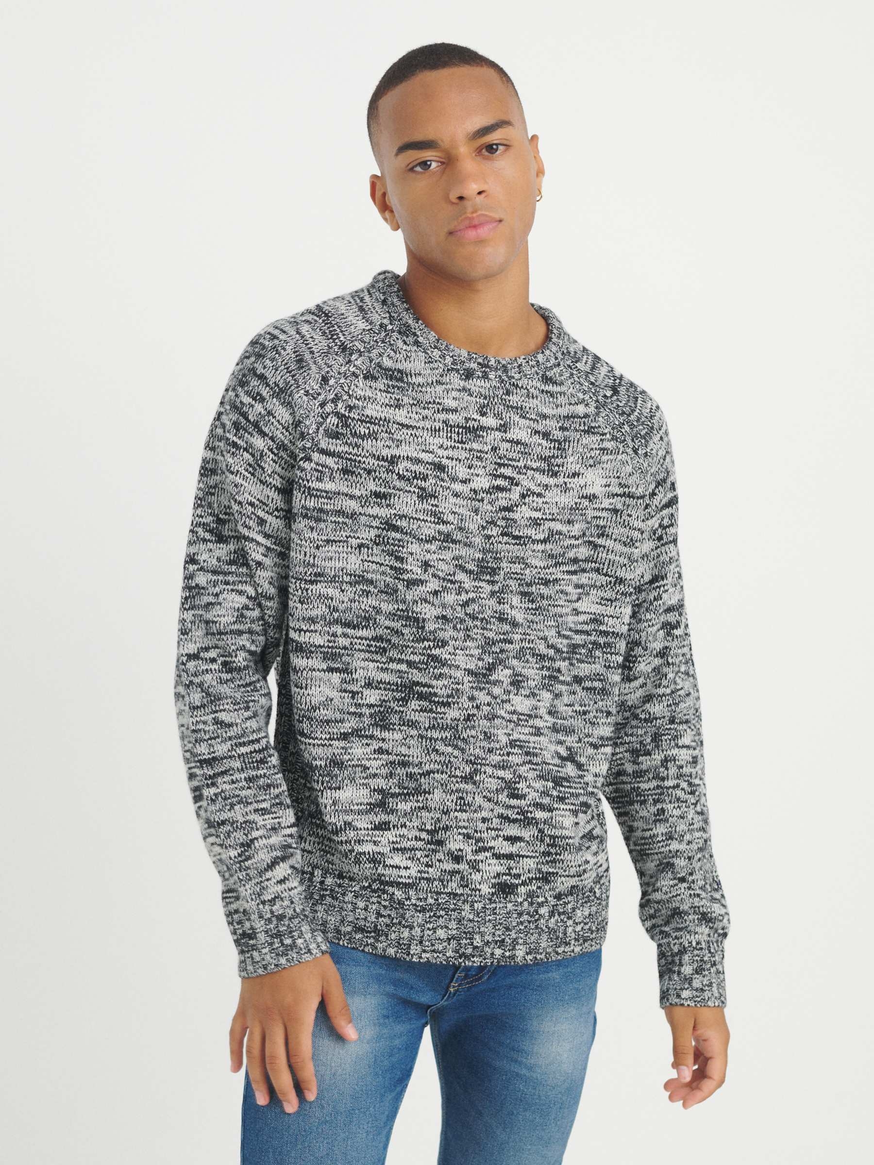 Camisola de malha marmoreada cinza vista meia frontal