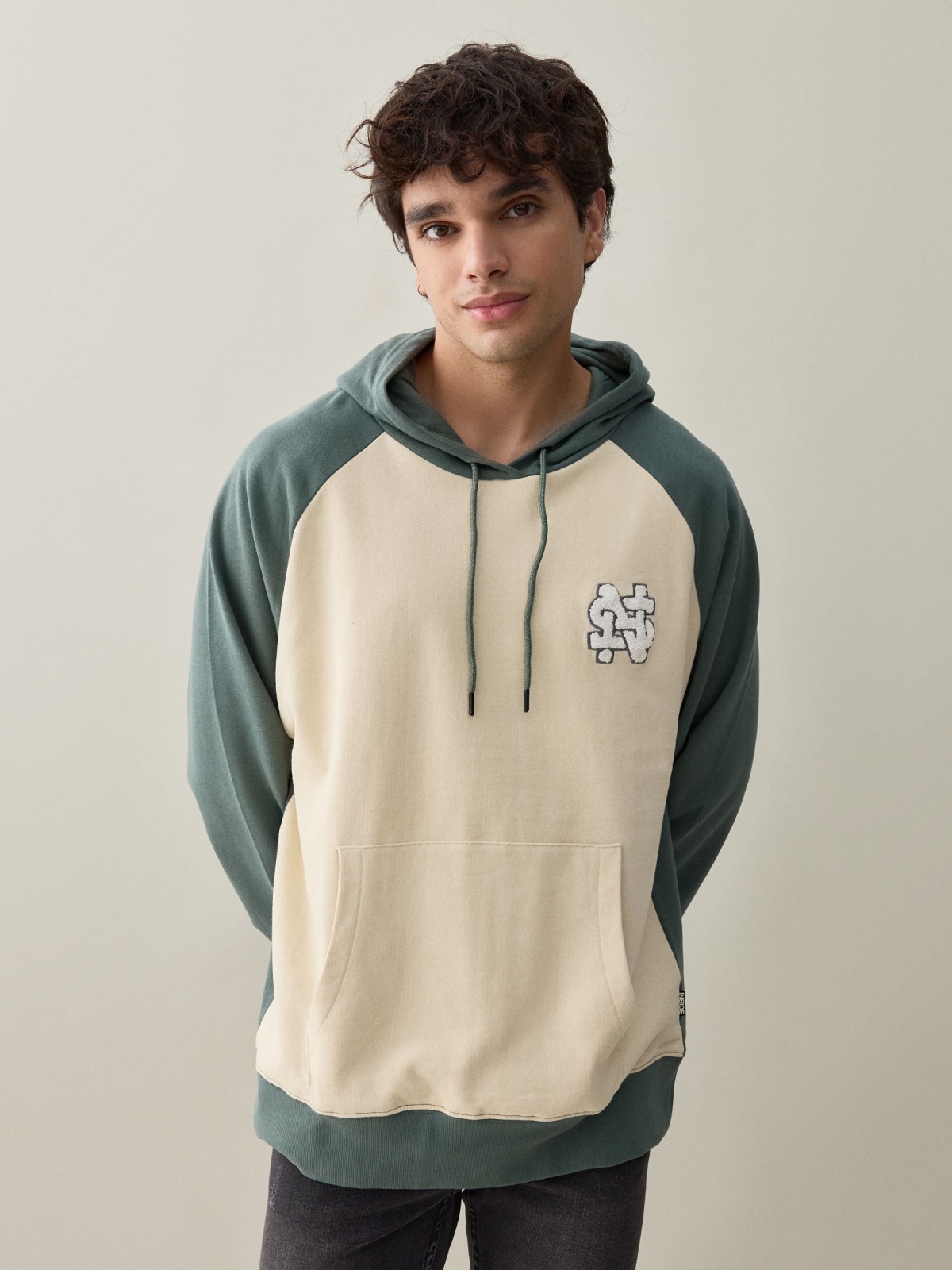 Block color kangaroo sweatshirt