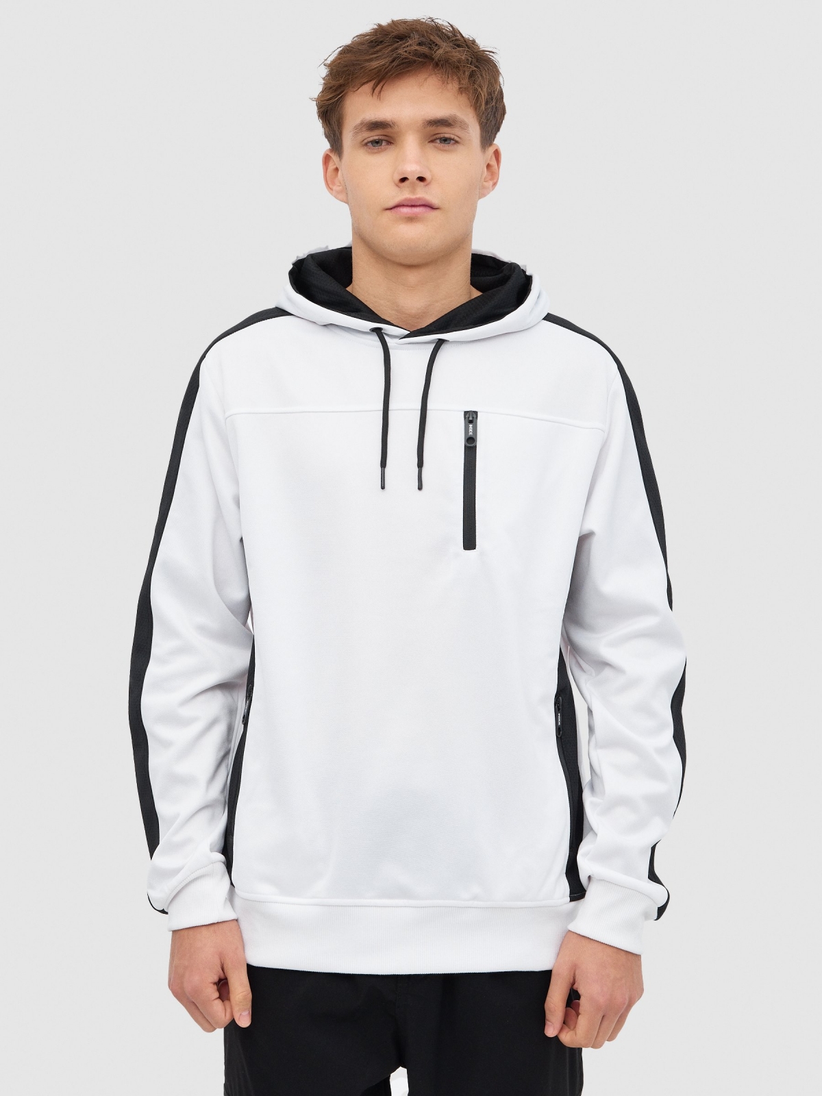 Basic sweatshirt color block white middle front view