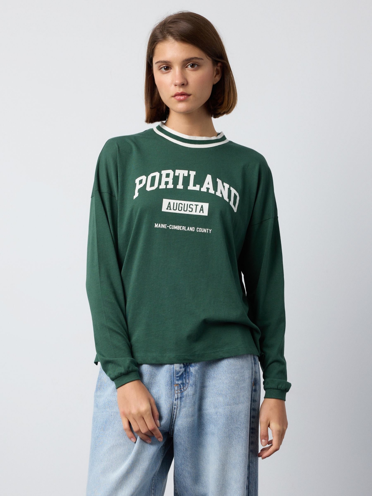 Camiseta oversized Portland verde oscuro vista media frontal