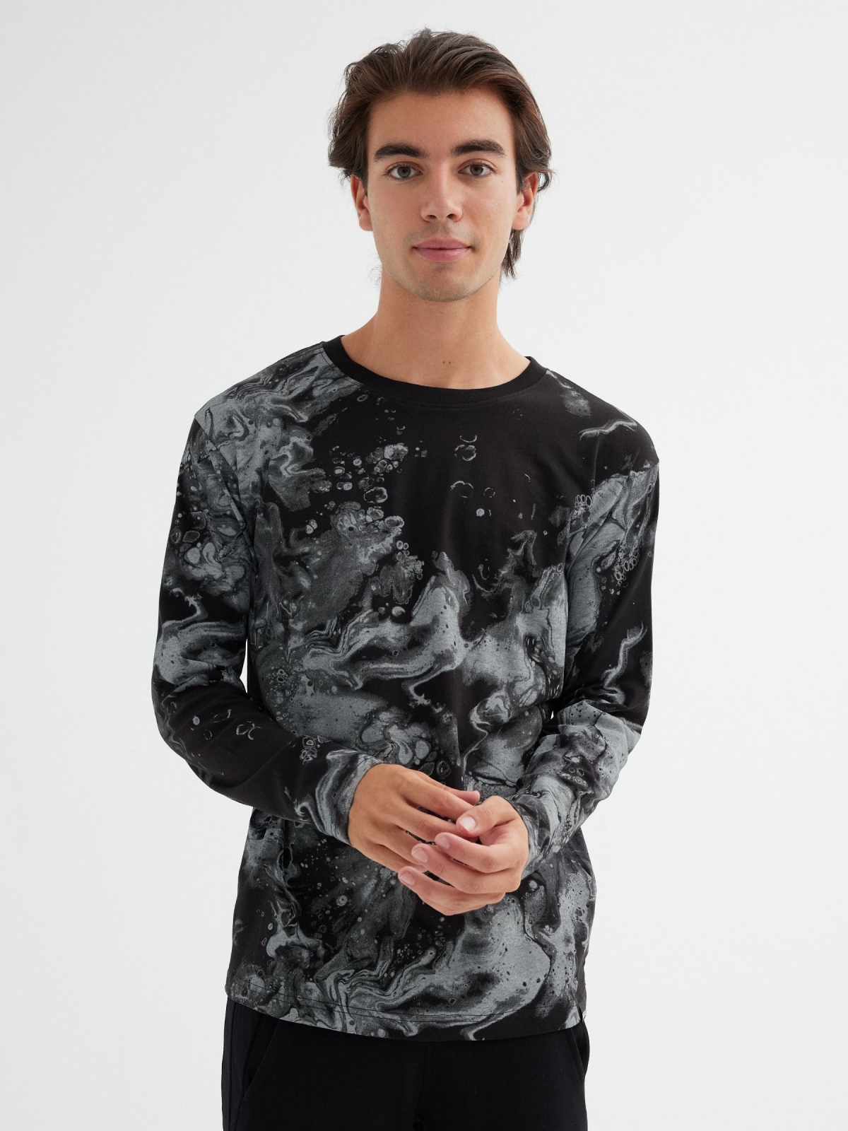 Psychedelic black T-shirt black middle front view