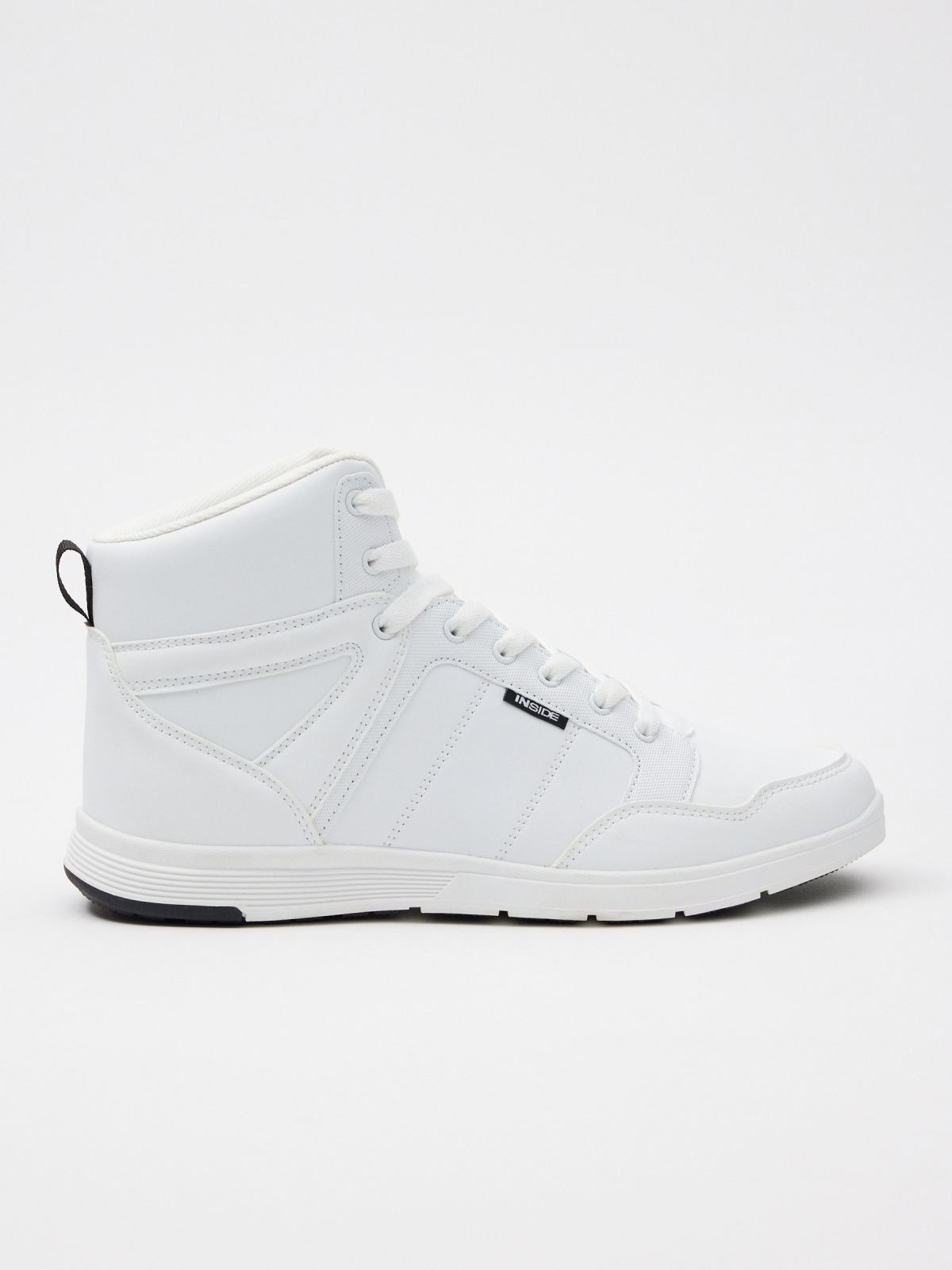 Sport boot white