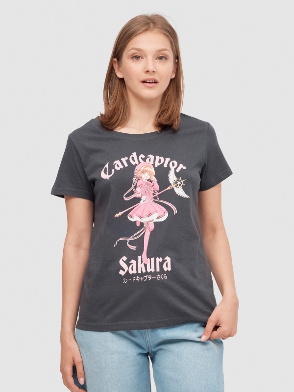 Camiseta Cardcaptor Sakura gris oscuro vista media frontal