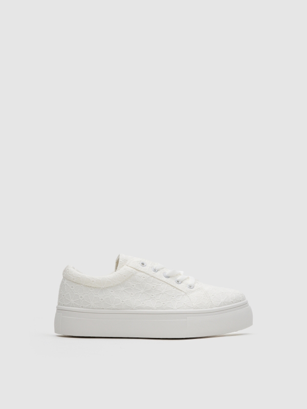 Embroidered white sneaker