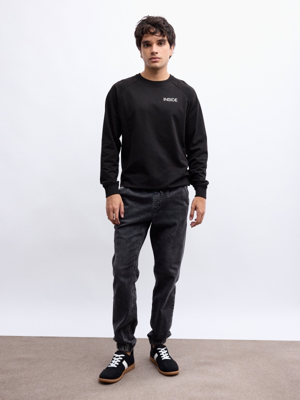 Pantalon jogger negro vista general frontal